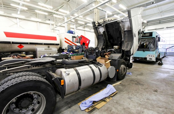 Truck-Maintenance
